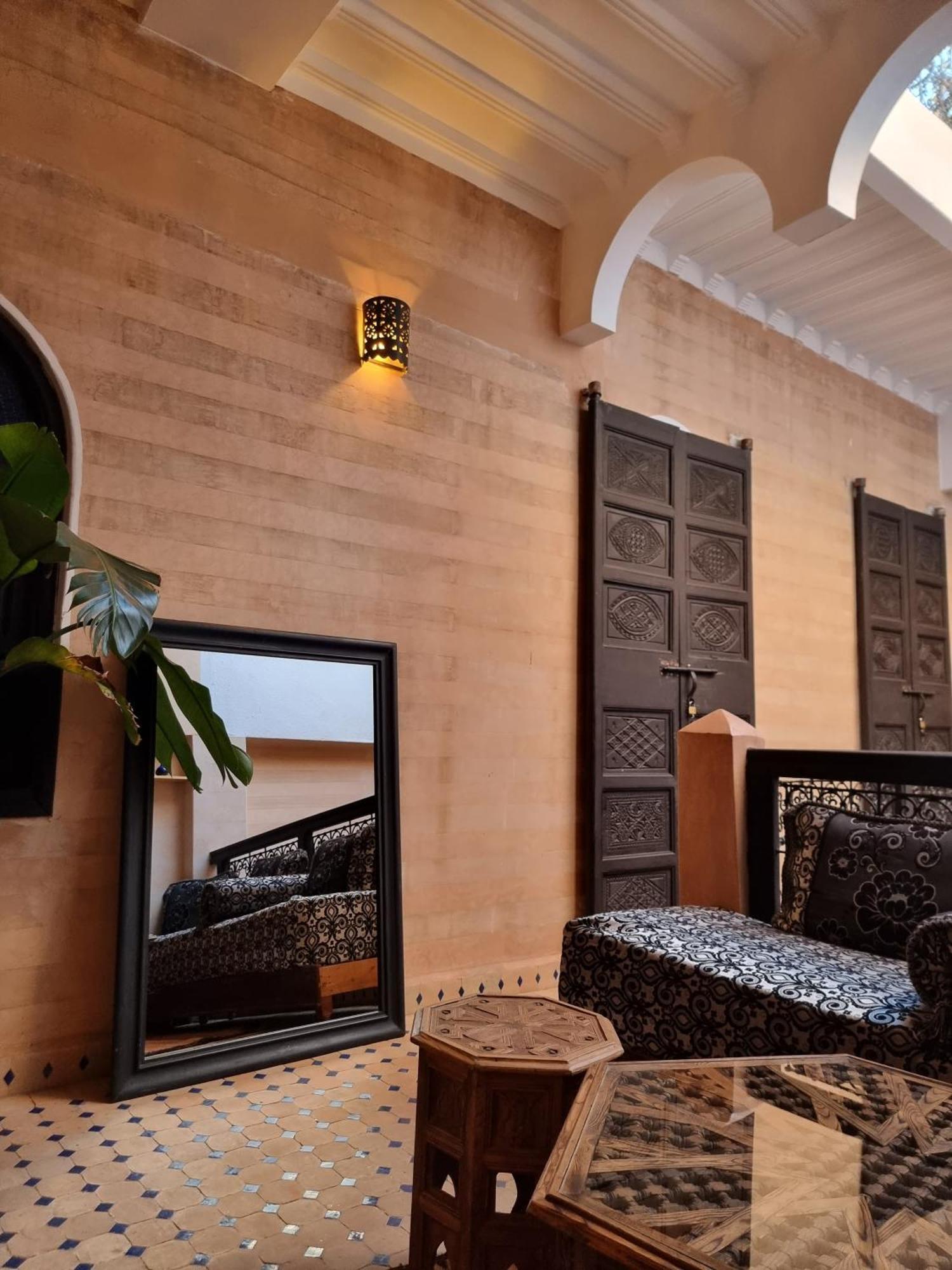 Riad Black Doors Marrakesh Bagian luar foto